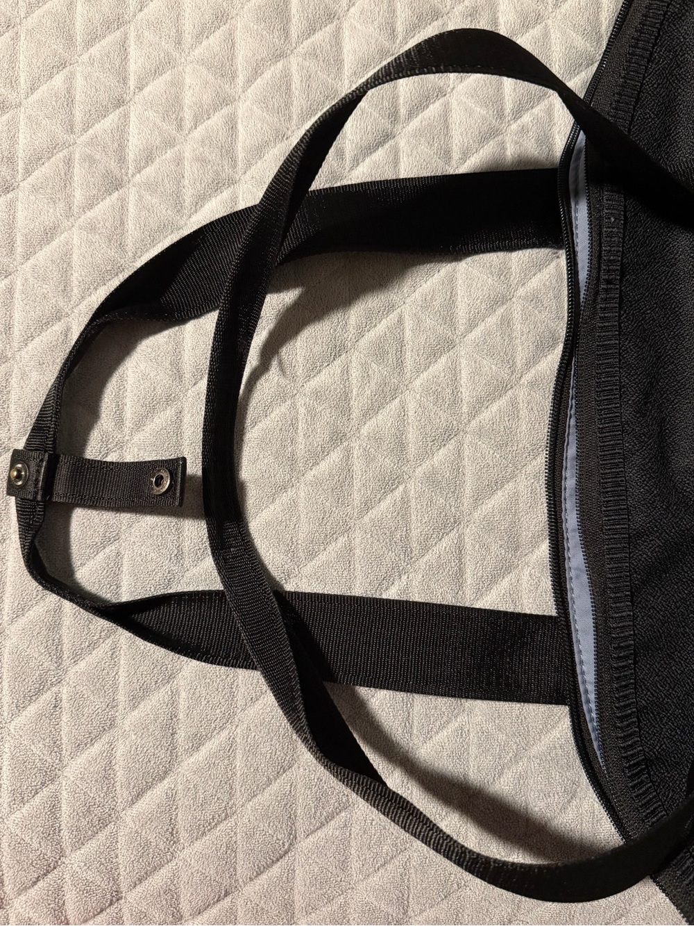 Nike One - Women's Training Tote Bag (18L) - Picture 7 of 8